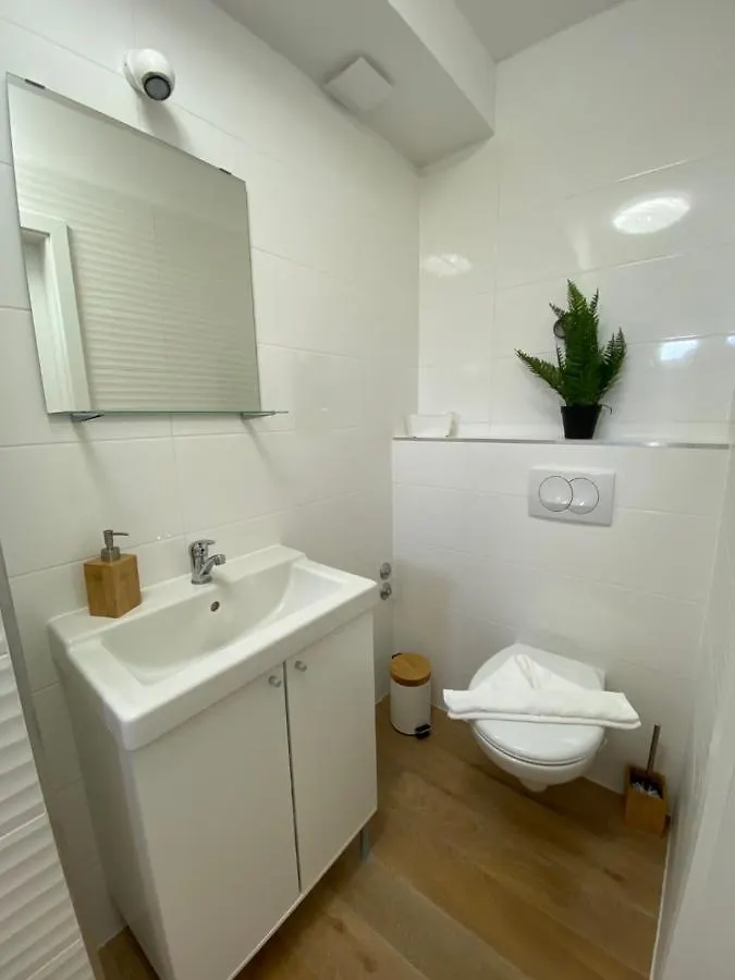 Studio Apartments M&N 트로기르 0*,  크로아티아